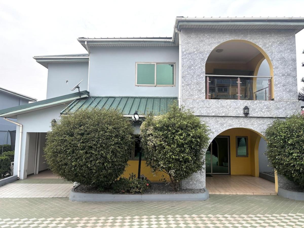Takako Court Luxury Houses & Apartments, East Legon Acra Exterior foto
