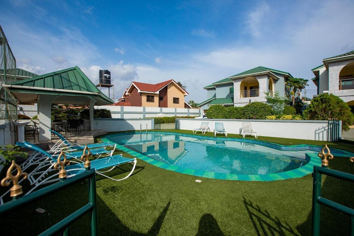 Takako Court Luxury Houses & Apartments, East Legon Acra Exterior foto